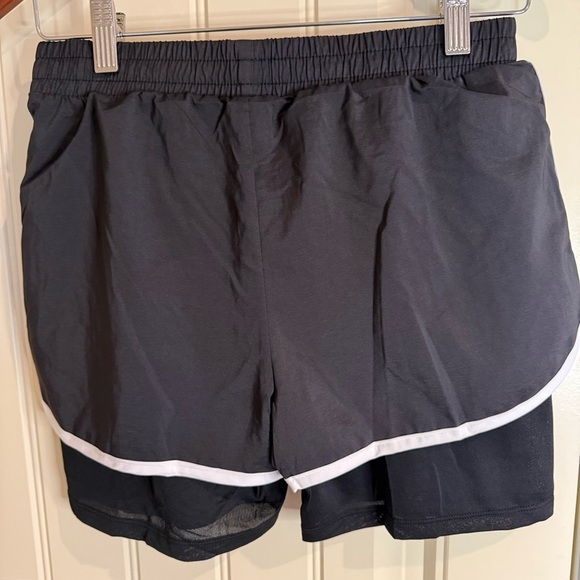Champion Running 2-in-1 Shorts Black White Girls Sz M - Picture 2 of 7